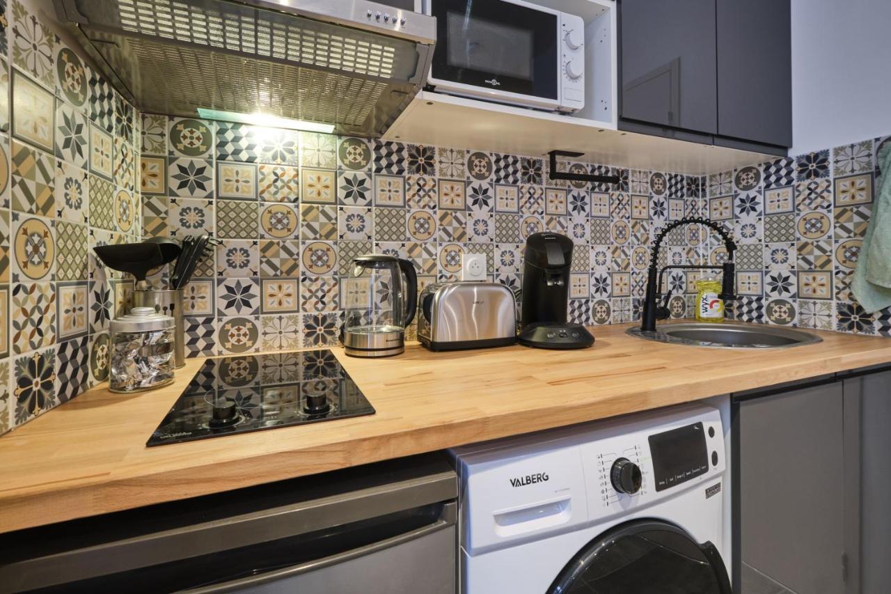 Place Carnot - Studio Tout Equipe Avec Jacuzzi Proche Toutes Commodites Carcassonne Exterior foto