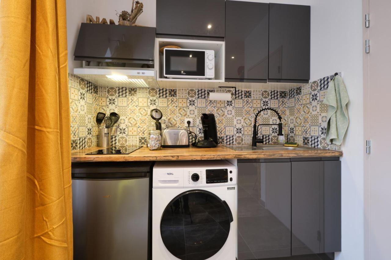 Place Carnot - Studio Tout Equipe Avec Jacuzzi Proche Toutes Commodites Carcassonne Exterior foto
